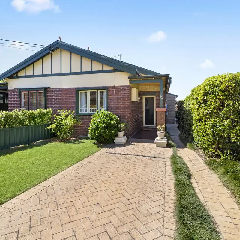126 Lucas Road, Burwood - Photo 1