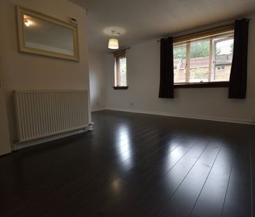 1 Bed Flat, Landressy Place, G40 - Photo 1