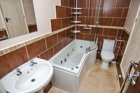 2 bedroom terraced house to rent - Photo 5