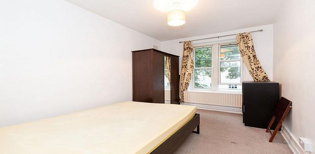 3 good size double bedrooms plus a spacious lounge in hackney - Photo 1