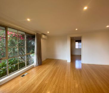 FANTASTIC LOCATION FAMILY HOME - Photo 3