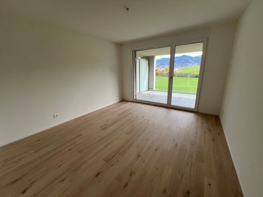 RIAZ - 2 ½ PIECES NEUF AVEC GRAND BALCON ! - Foto 1