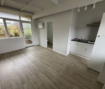 Completely refurbished studio unit - Photo 1