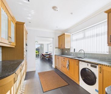 3 bedroom bungalow to rent - Photo 4