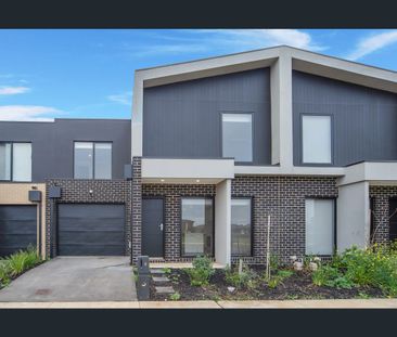 5 Chilham Rd, Deanside, Vic 3336 - Photo 6