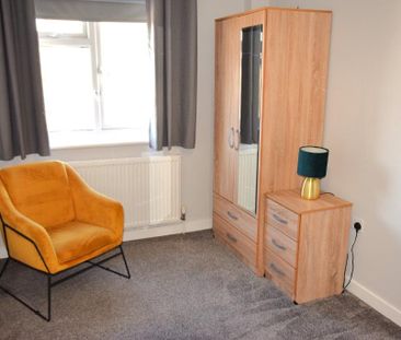 1 bedroom in a house share to rent - Photo 1