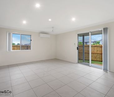 3BED HOME WITH LARGE OPEN PLAN LIVING WITH AIR-CON - Photo 1