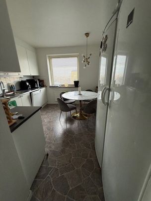 Professorsgatan 4A, Hermodsdal - Photo 1