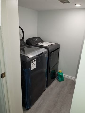 For Lease - 30 Electro Road Unit# Basement, Toronto, Ontario - Photo 2