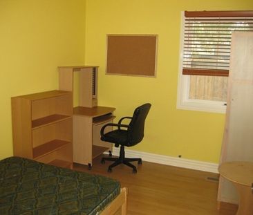 3-bedroom shared house, Meldan St - Photo 2