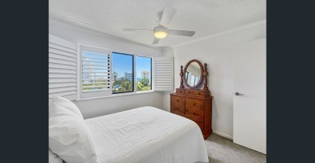 Coastal Living Meets Resort Luxury - Photo 3