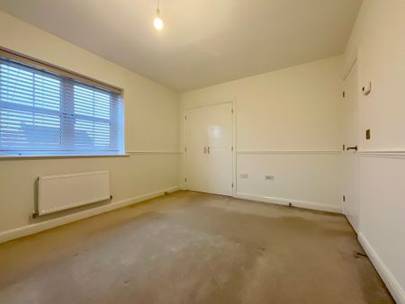 2 bedroom End Terraced House to let - Photo 4