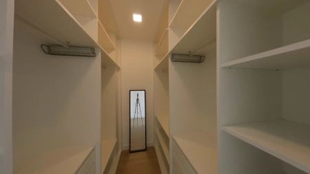 Piso de alquiler en Avenida del Juncal, Vega de la Moraleja - Photo 2