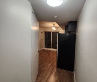 1 Bed 1 Bath Available For Lease In Liberty Village - Photo 4