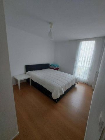 Location appartement t4 78 m² à Cenon (33150) Grand Pavois-Cimetiere St-Paul - Photo 2