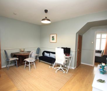 2 Bedroom Mid Terraced House, Chester - Photo 1