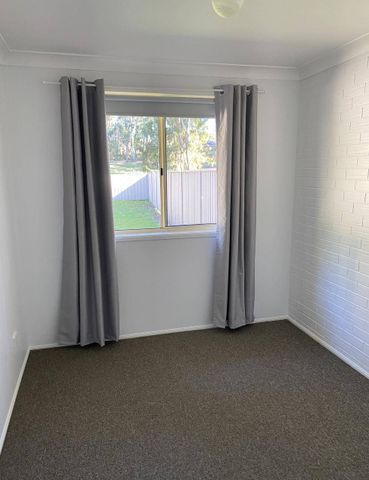 WELL PRESENTED NEAT & TIDY 2 BEDROOM UNIT!!! - Photo 3