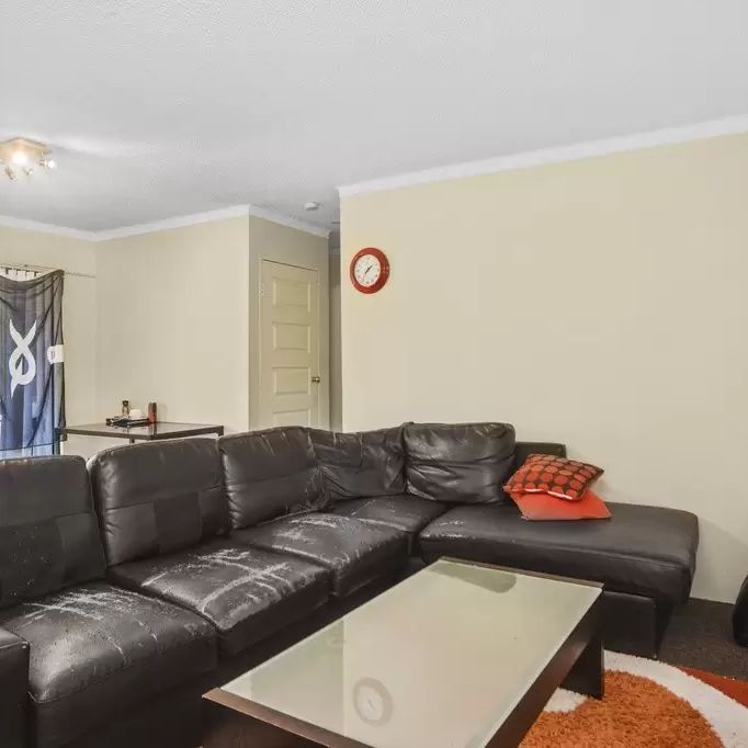 Finders Keepers - Photo 1