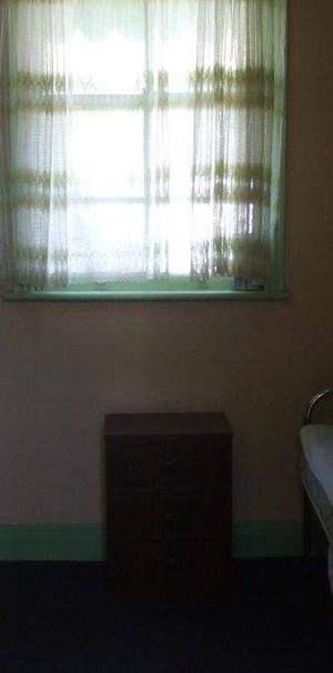 Self contained granny flat - Photo 1