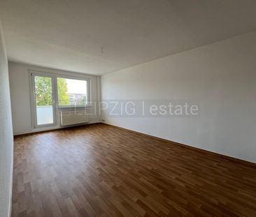 renovierte 3-Raum-Wohnung, im 4. OG, mit Blk, Bad Wanne u. Fenster,... - Foto 2