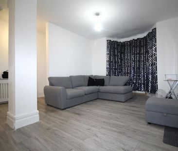 1 Bedroom Room to Rent To Let - Photo 2