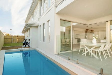 Spacious 5-Bedroom Family Home with Pool, Alfresco & Luxury Finishes. Contact Julie Sykes 0438 050 110. - Photo 2