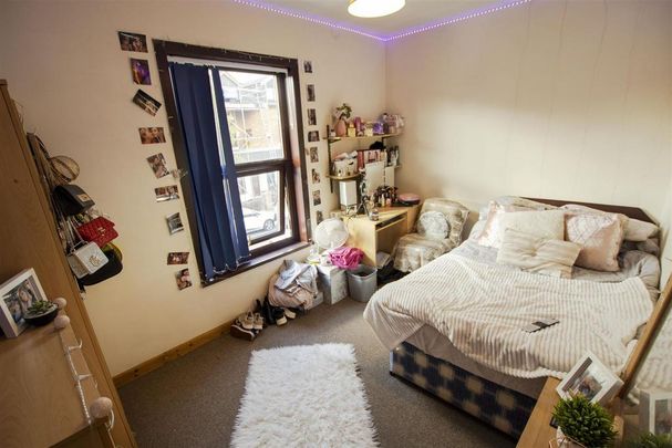 5 bedroom apartment to rent - Photo 1