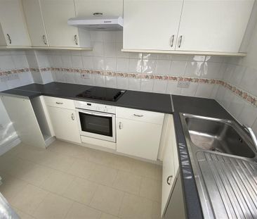 2 bedroom terraced house to rent - Photo 6