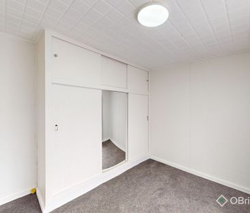 Charming 3-Bedroom Home with Established Gardens - Photo 1