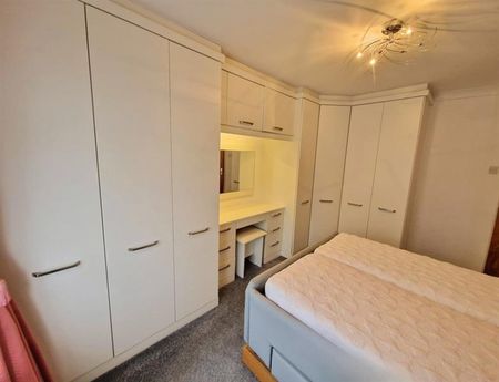 3 Bedroom Detached To Let - Photo 4