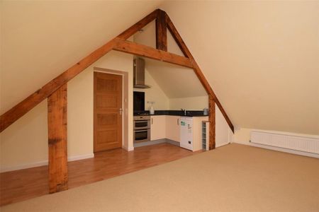 2 bedroom maisonette to rent - Photo 5