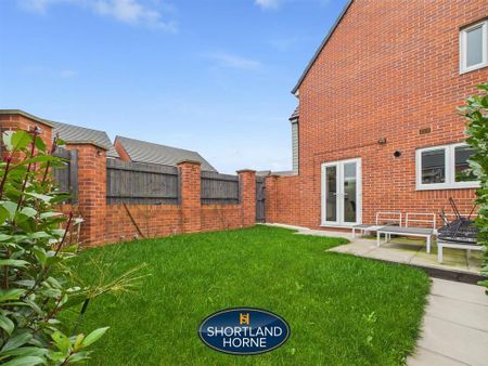 3 bedroom detached house to rent - Photo 3