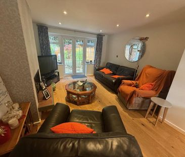 2 bedroom maisonette to rent - Photo 2