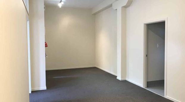 Apartment in the Heritage Precinct - Photo 1