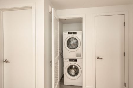 3460 Peel Street - Photo 5