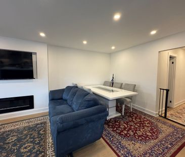 For Lease - 650 Mountview Place, Newmarket, Ontario - Photo 2