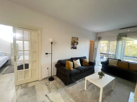 Piso de alquiler en Calle Príncipe Alfonso Von Hohenlohe, 1, Puente Romano - Photo 2