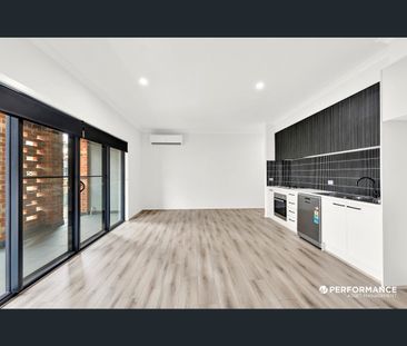 5 Laidlaw Avenue, Broadmeadows, Vic 3047 - Photo 2