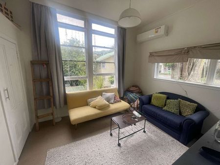 4 bedroom flat in Wellington - Photo 3