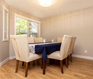 Corner Unit Lower Floor Townhome in Newton One Park – Prime Location! - Photo 6