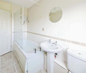 2 bedroom flat to rent - Photo 6