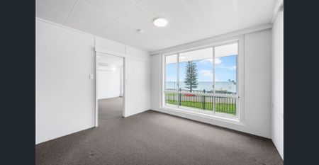 Newly Renovated Waterfront Home - Photo 2