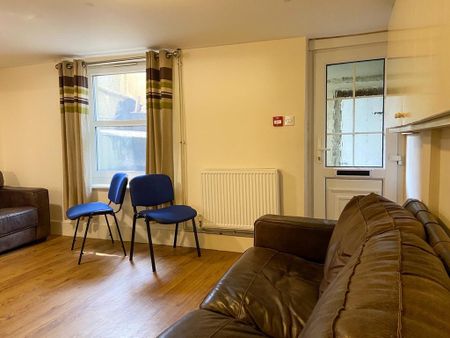 7 bedroom house to rent - Photo 3