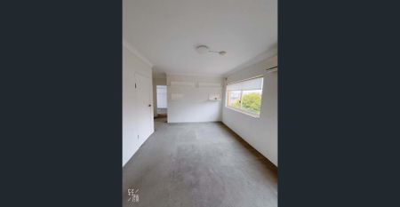 ✨ Spacious 2-Bedroom Unit | Fully Furnished | Bright Aspect | Walk to UNSW - Photo 2