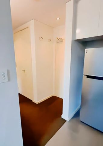 507 Wattle St, Sydney - Photo 4