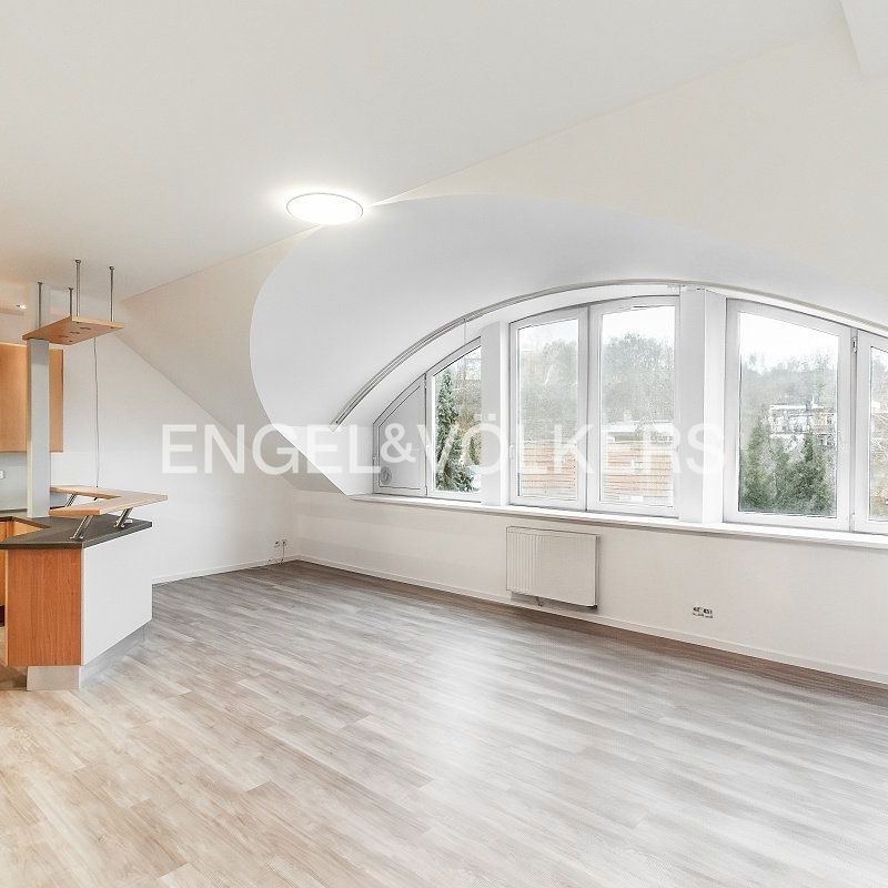 Apartment for rent, 3+kk - 2 bedrooms, 93m - Photo 1