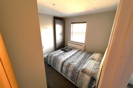 Temple Street - Photo 3