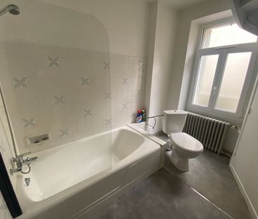 Location Appartement 2 pièces 67m² - Photo 6