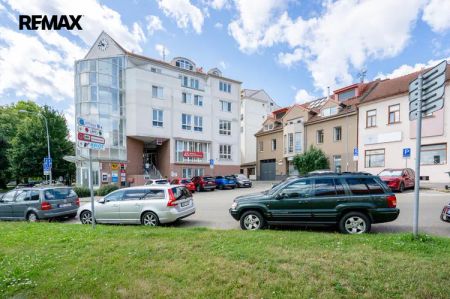 Pronájem bytu 2+kk se dvěma balkony a samostatnou místností vedle bytu - Photo 5
