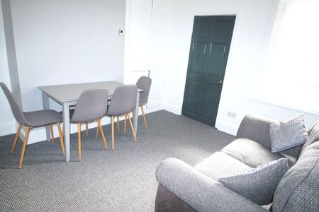 Student Accommodation 26/27, 16 Carholme Road, Newland,Lincoln - Photo 2